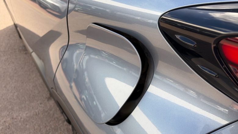 Toyota C-HR 1.8 Hybrid Dynamic 5dr CVT Hybrid Hatchback